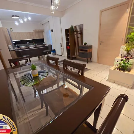 Polys Homes Lägenhet *