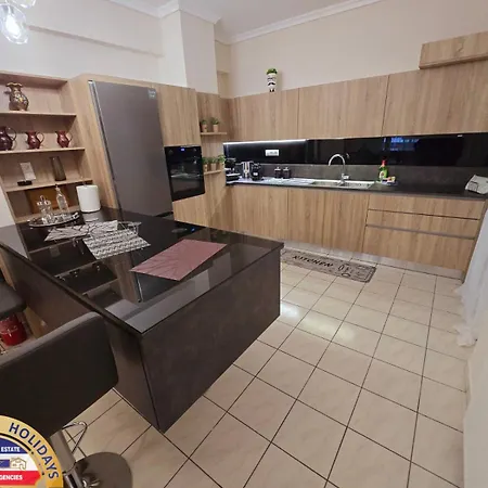 Polys Homes Lägenhet